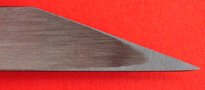 Primer plano Vista trasera Forjado a mano 15mm Kiridashi Kogatana talla marcado cincel Japón Japonés herramienta carpintería