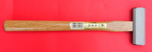 Seitenansicht Japanischer Hammer GENNO HAKKAKU Osho 375g Japan